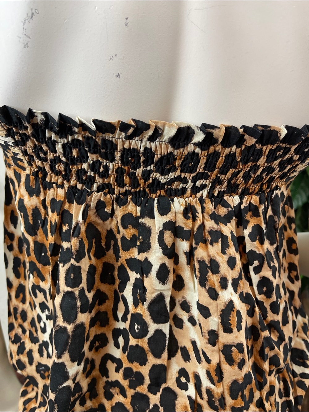 EXPRESS LEOPARD PRINT PLEAT DETAIL TOP - Picture 9 of 11